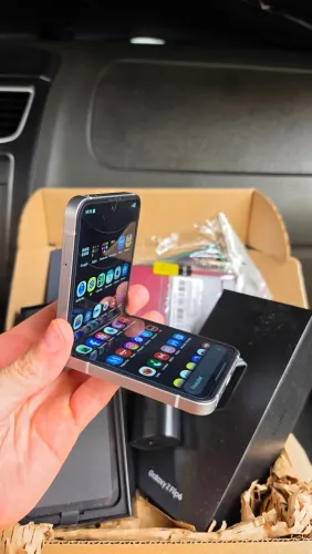 SAMSUNG Z FLIP 6 512gb (5 meses de garantia)