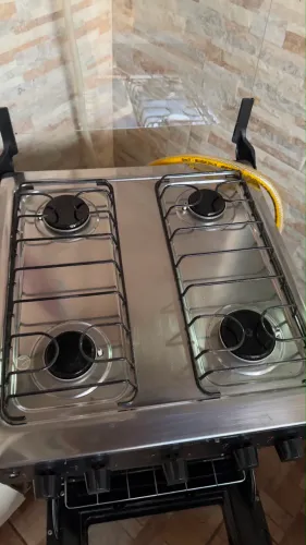 Fogão 4 Bocas com Forno.