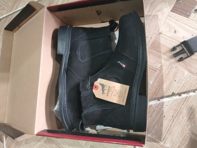 Bota amarok, couro tamanho 42 nova zerada