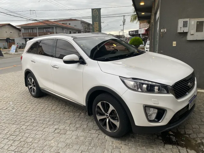 Kia Motors Sorento 3.3 V6 24V 270cv 4X2 Aut. 2016