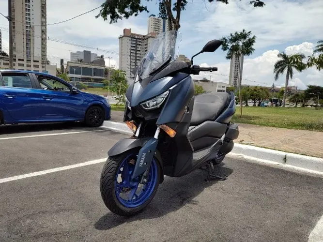 Yamaha XMAX 250 - Scooter Premium, Pneus Michelin, Doc OK