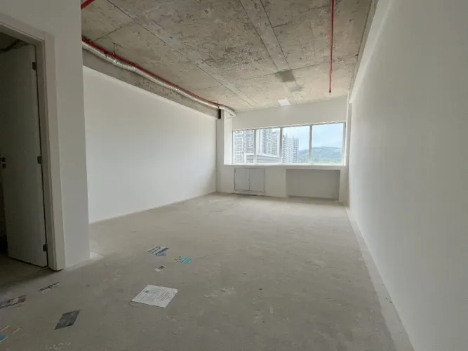 Sala comercial para alugar no bairro Jardim Botânico