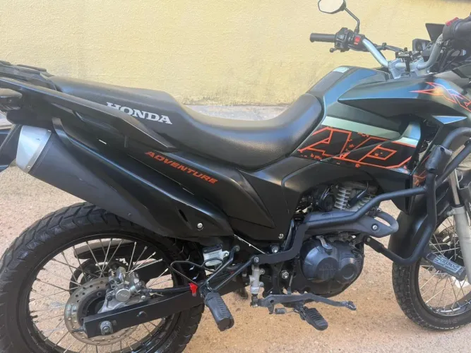 Vendo Moto Xre 190 Adventure cor verde