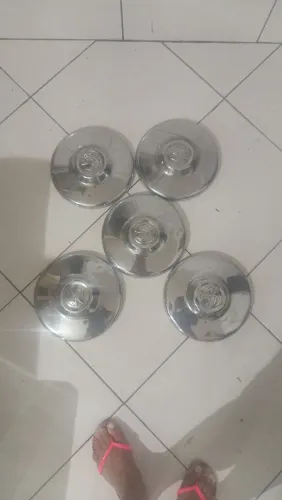 São 5 calotas para Fusca