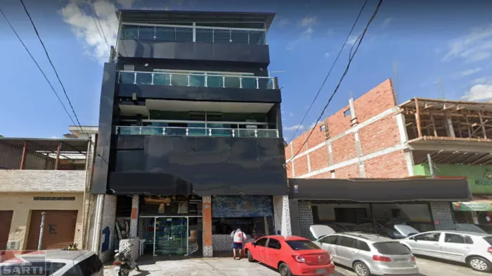 PRÉDIO COMERCIAL COM PISCINAS INTERNAS ÓTIMO PARA ACADEMIAS , ESCOLAS , PISO TÉRREO + 2 AN