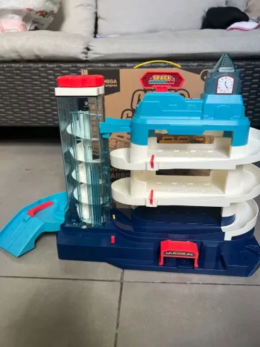 Mega City Garagem