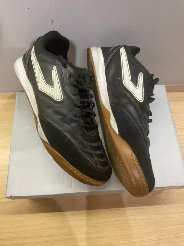 Chuteira Topper maestro 41 futsal