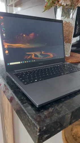 Notebook Samsung Book i5 11ª Geração | 8GB | SSD 256GB | Excelente Estado