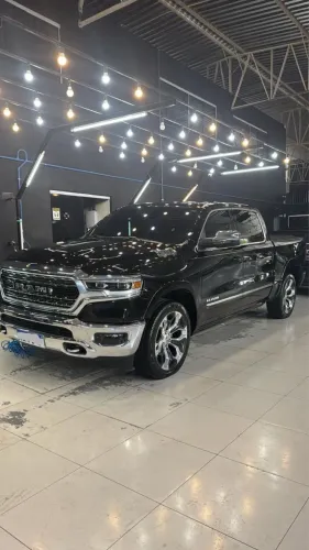 Ram 1500 Limited Night Edition 5.7 4X4 Aut. 2024