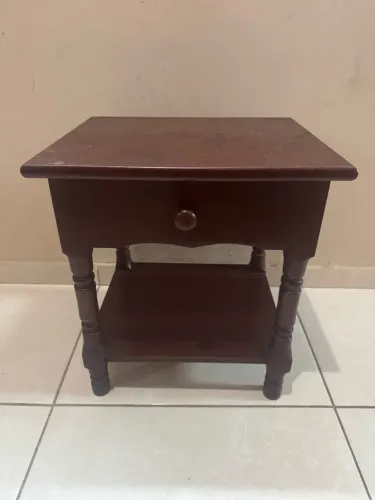 Mesa de cabeceira