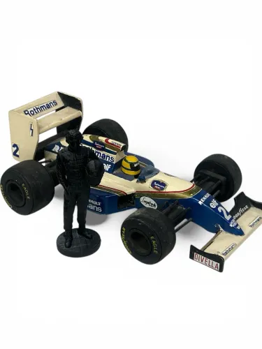 Carro de Madeira de época Ayrton Senna + Ayrton Senna feito em 3d