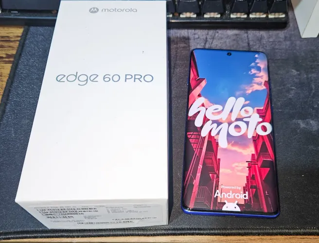 MOTOROLA EDGE 60 PRO - NOVÍSSIMO 2 MESES DE USO