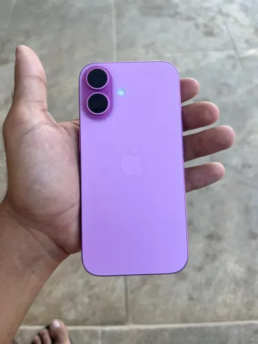 iPhone 16
