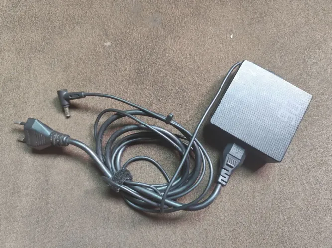 Carregador Original ASUS 90W A19-090P2A