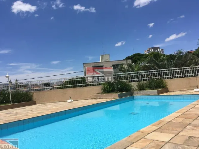 COM PINTURA NOVA APARTAMENTO BAIRRO DO PARQUE PERUCHE , RUA TRANQUILA E PRÓXIMO DE VÁRIOS 