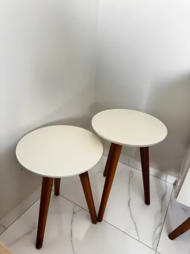 Conjunto com 2 Mesas Laterais