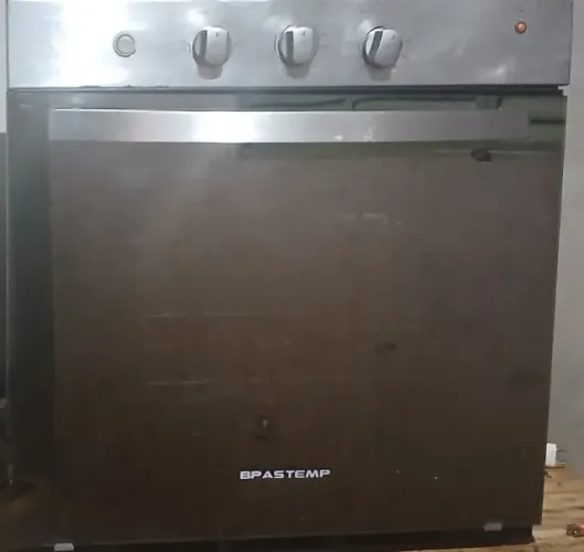 Vendo forno brastempe usado 