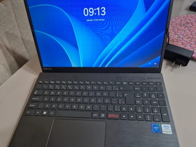 Notebook Positivo Cinza