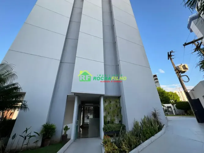 UM POR ANDAR COM 240 M²