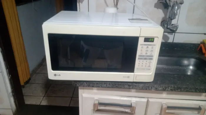 Microondas LG 27 litros 110 watts