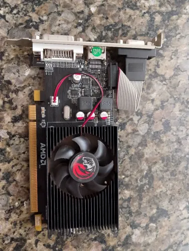 Placa de vídeo AMD r5 250 2gb