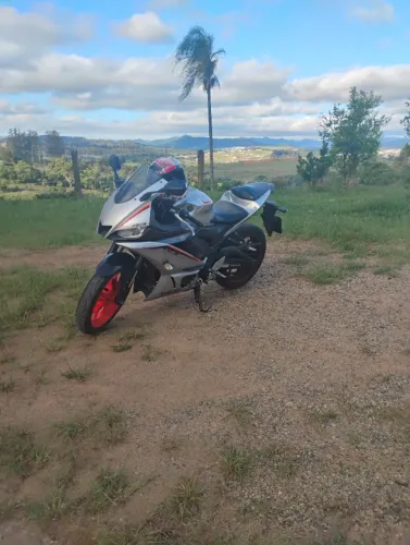 Vendo Yamaha r3 conservada