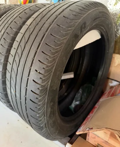 4 Pneus Goodyear EfficientGrip Performance 185/55 R16