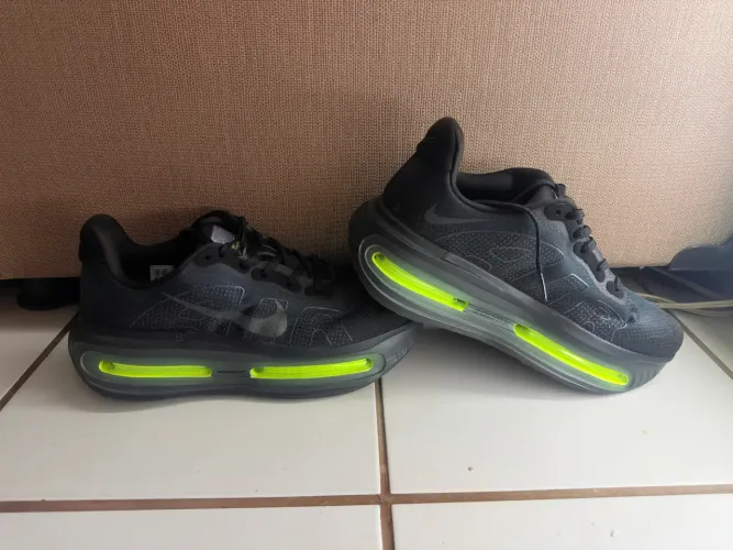 Vomero Premium BlackVolt