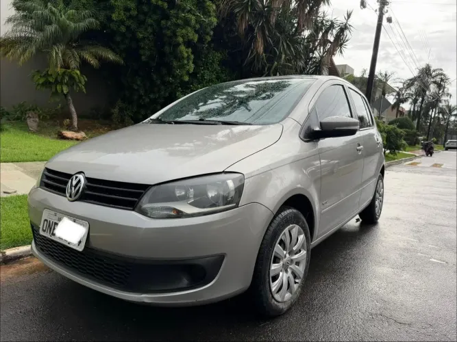 Volkswagen Fox 1.0 MI Total Flex 8V 5P 2014