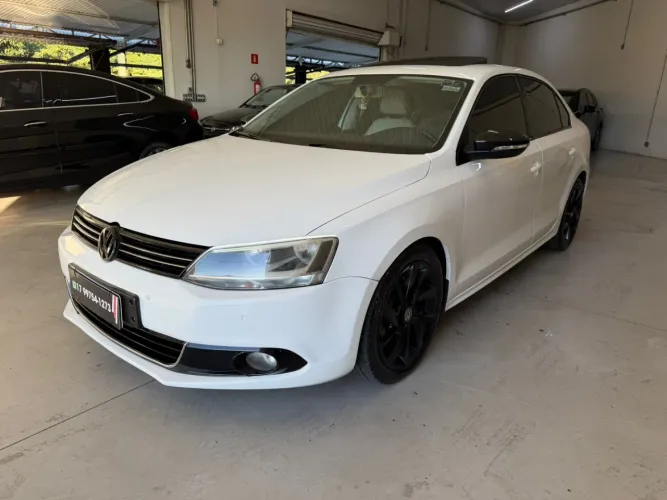Volkswagen Jetta Comfortline 2.0 T.flex 8V 4P Tipt. 2013