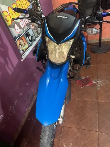 Vendo essa bros 160 esd