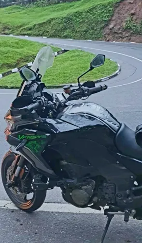 KAWASAKI VERSYS 1000 GRAND TOURER SE C/ APENAS 20MIL KM ZERADA