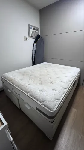 Cama box baú Queen com colchão Mannes importado 