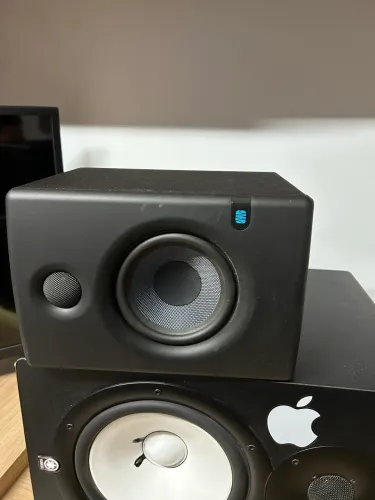 Monitor de Estúdio Presonus Eris E3.5