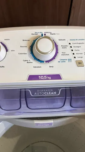 Vendo máquina de lavar roupas 10,5 kg
