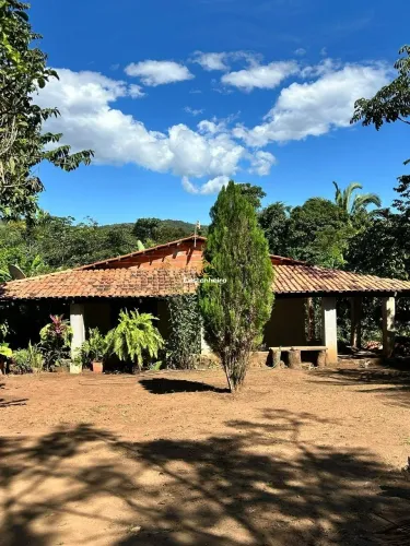Casa de Veraneio | Chácara - 3 Alqueires - Com Curso D'água Perene - TO-010 Km 35