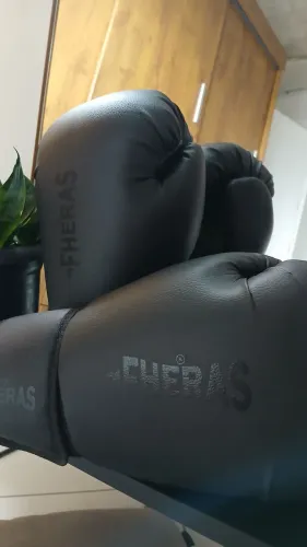 Luva de luta FHERAS