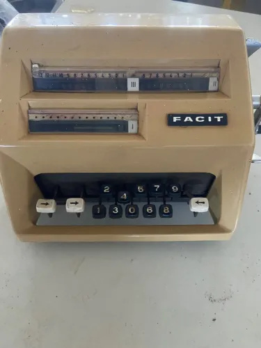 Calculadora Facit Antiga
