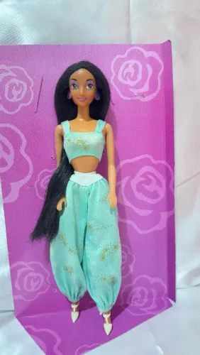 Boneca princesa jasmine antiga 