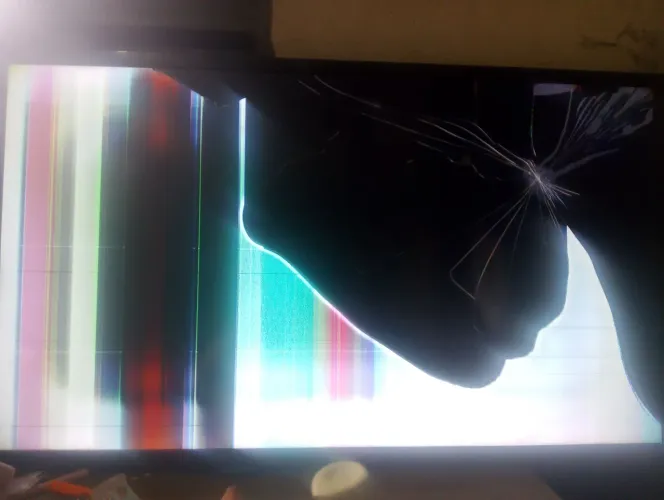 Tv Samsung com defeito na tela