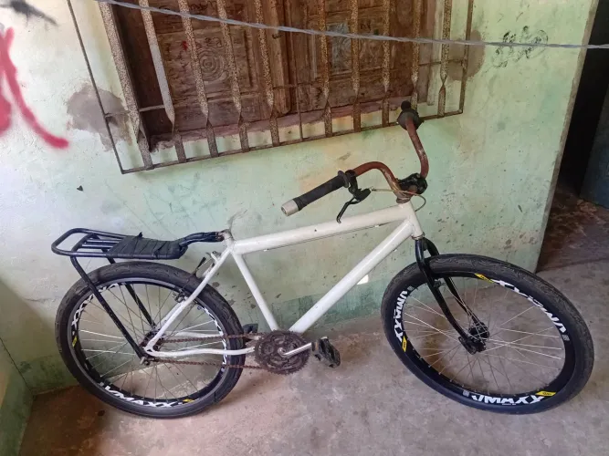 Bike BH aro 26 (troco por celular)