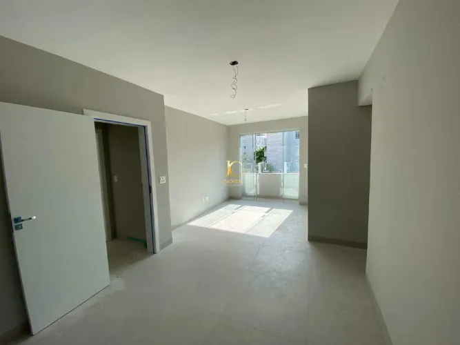 Apartamento residencial à venda no Centro de Divinópolis, MG