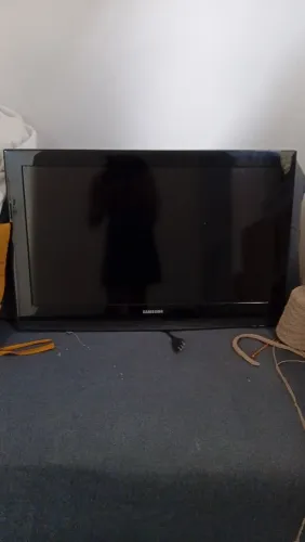 TV Samsung 32 HDMI/ não é smart 