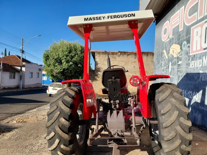 Massey Ferguson 235