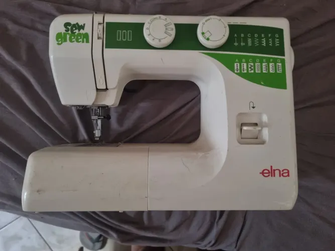 MAQUINA DE COSTURA
