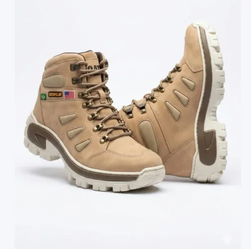 Bota Areia Estilo e Conforto Caterpillar com Solado Tratorado Costurado Adventure Nobuck