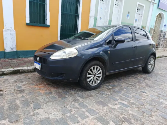 Fiat Punto Attractive 1.4 Fire Flex 8V 5P 2011
