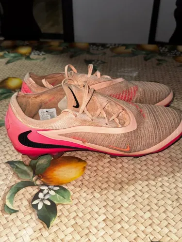 Chuteira Nike Phantom 6 Elite