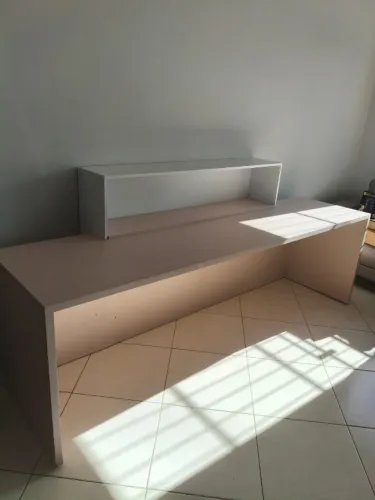 Mesa de escritório - MDF Larga