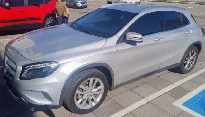 Mercedes-Benz GLA 200 Adv. 1.6/1.6 TB 16V Flex Aut. 2016